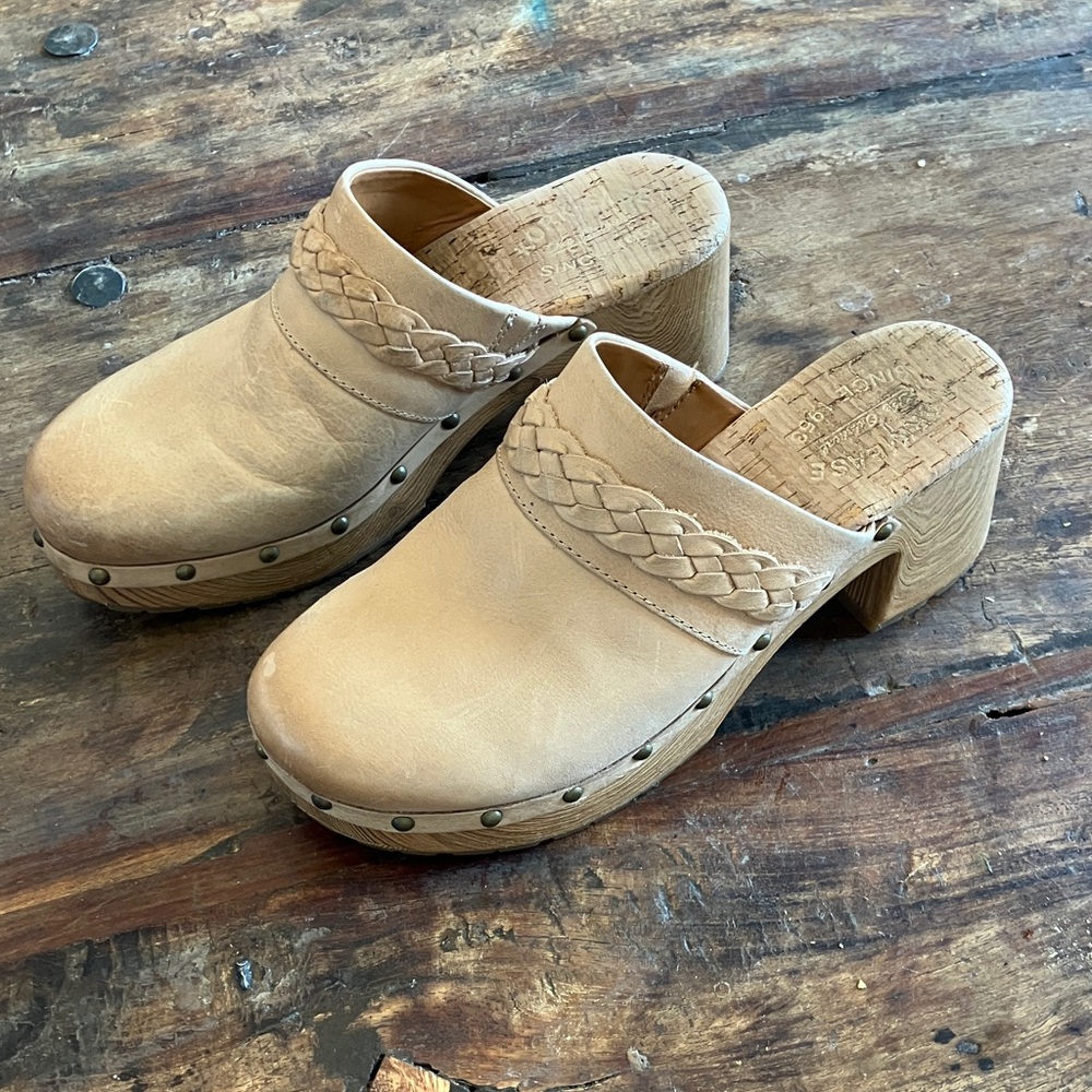Kork-Ease Tan Braided Leather Clog Mules - Picture 3 of 8